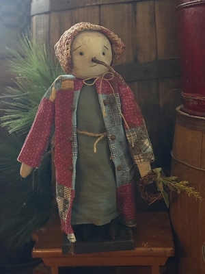 Prim Snow Girl Antique Doily Hat 18